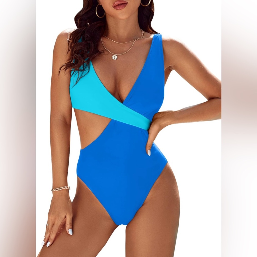 NWT Blooming Jelly One Piece Cutout Color Block Swimsuit